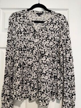 Lucky Brand Black and White Floral Henley Blouse
